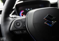 Interieur_suzuki-swace-hybrid-essai_7