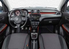 Interieur_suzuki-swift-sport-hybrid-2022_0