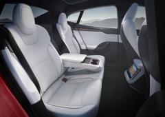 Interieur_tesla-model-s-annee-2021_2
                                                        width=