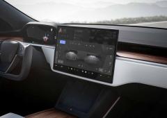 Interieur_tesla-model-s-millesime-2022_8
                                                        width=