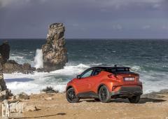 Exterieur_toyota-c-hr-hybride-2019-essai_20