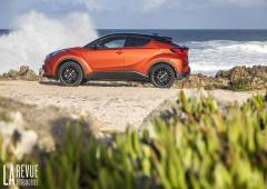 Exterieur_toyota-c-hr-hybride-2019-essai_5
                                                        width=