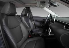 Interieur_toyota-corolla-cross_1