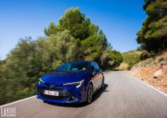 Exterieur_toyota-corolla-hybrid-2023-essai_14