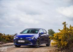 Exterieur_toyota-corolla-hybrid-2023-essai_2