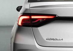 Exterieur_toyota-corolla-sedan-la-berline-a-egalement-droit-au-gr-sport_11
                                                        width=