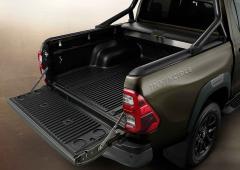 Exterieur_toyota-hilux-invincible-le-nouveau-pick-up-2020_7
                                                        width=