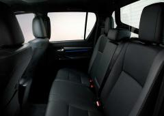 Interieur_toyota-hilux-invincible-le-nouveau-pick-up-2020_1