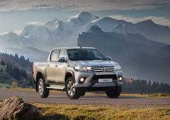 Toyota Hilux : légende sport le pick-up en jogging