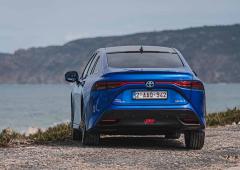 Exterieur_toyota-mirai-2022-la-voiture-a-hydrogene_3