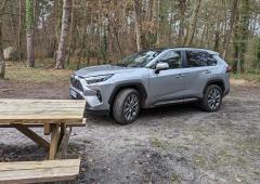 Imageprincipalede la gallerie: Exterieur_toyota-rav4-hev-lounge-les-photos-et-les-infos-de-notre-essai_0