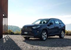 Exterieur_toyota-rav4-le-suv-full-hybrid-de-2022_3
                                                        width=