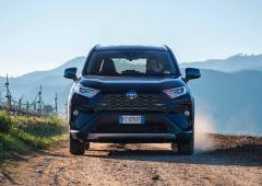 Exterieur_toyota-rav4-le-suv-full-hybrid-de-2022_4
                                                        width=