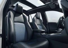 Interieur_toyota-rav4-le-suv-full-hybrid-de-2022_1
                                                        width=