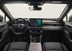 Exterieur_toyota-rav4-2026-mise-a-jour-sans-eclats_8