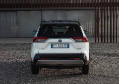 Exterieur_toyota-rav-4-hybride-awd-i-2022_2
                                                        width=