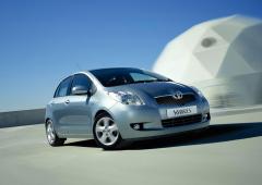 Images toyota yaris 