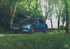 Exterieur_volkswagen-arteon-shooting-brake-elegance-essai_0
                                                                        width=