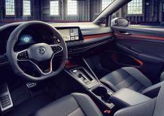 Interieur_golf-8-gti-clubsport-volkswagen-s-offre-une-super-traction_1