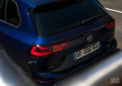 Exterieur_golf-8-sw-r-line-tsi150-essai_18
                                                        width=