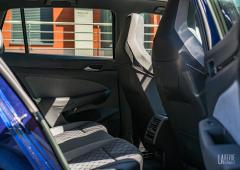 Interieur_golf-8-sw-r-line-tsi150-essai_26