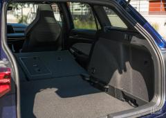 Interieur_golf-8-sw-r-line-tsi150-essai_29
                                                        width=