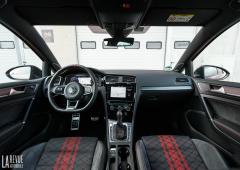 Interieur_volkswagen-golf-gti-tcr_1