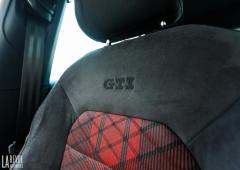 Interieur_volkswagen-golf-gti-tcr_15