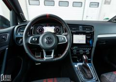 Interieur_volkswagen-golf-gti-tcr_4