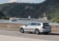 Exterieur_volkswagen-passat-sw-gte-essai_7
                                                        width=