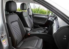 Interieur_volkswagen-passat-sw-gte-essai_2
                                                        width=