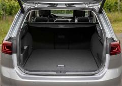 Interieur_volkswagen-passat-sw-gte-essai_4