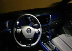 Interieur_essai-volkswagen-t-roc-cabriolet-tsi-style-voici-le-roadtrip-en-pays-cathare-du-suv-cab-de-vw_6