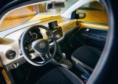 Interieur_volkswagen-e-up-my-2020-la-citadine-est-aussi-electrique_0
                                                        width=