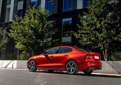 Exterieur_volvo-s60-t8-twin-engine-essai-de-la-nouvelle-hybride-suedoise_9