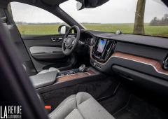 Interieur_volvo-xc60-b4-essai_12