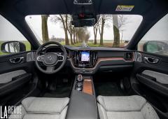 Interieur_volvo-xc60-b4-essai_14
                                                        width=