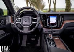 Interieur_volvo-xc60-b4-essai_16
                                                        width=