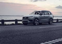 Volvo affine son SUV XC90, avec le badge « B »