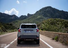 Exterieur_dacia-duster-les-photos-du-nouveau-duster-iii-hybrid-millesime-2024-2025_14