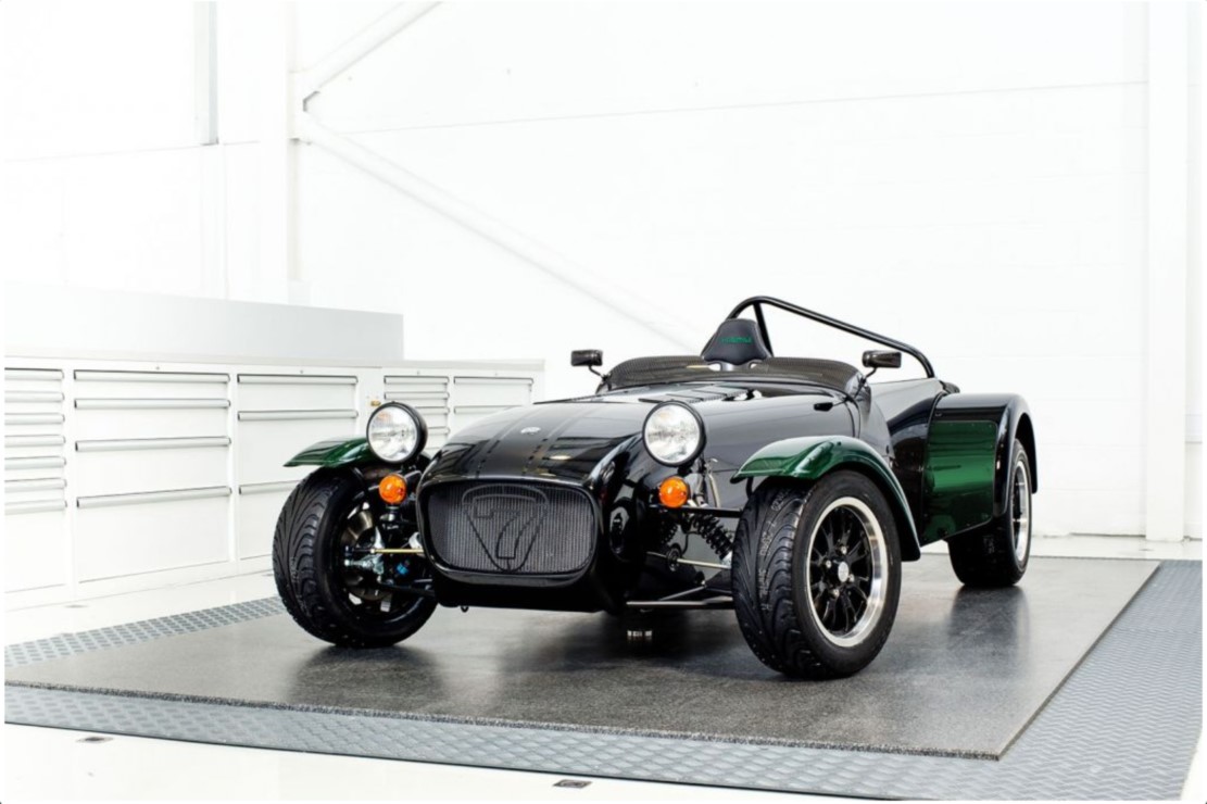 Une caterham seven 250 r speciale kamui kobayashi 