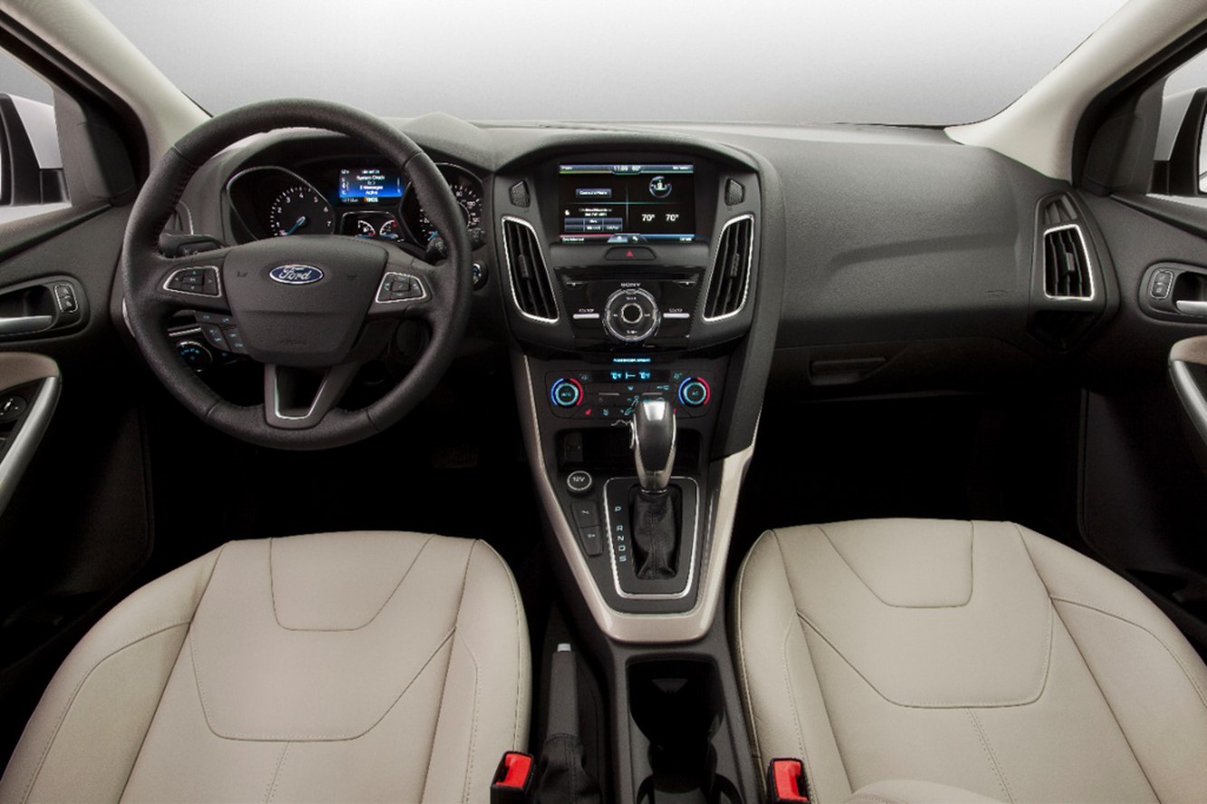 Ford devoile sa focus 2014 restylee version 4 portes 