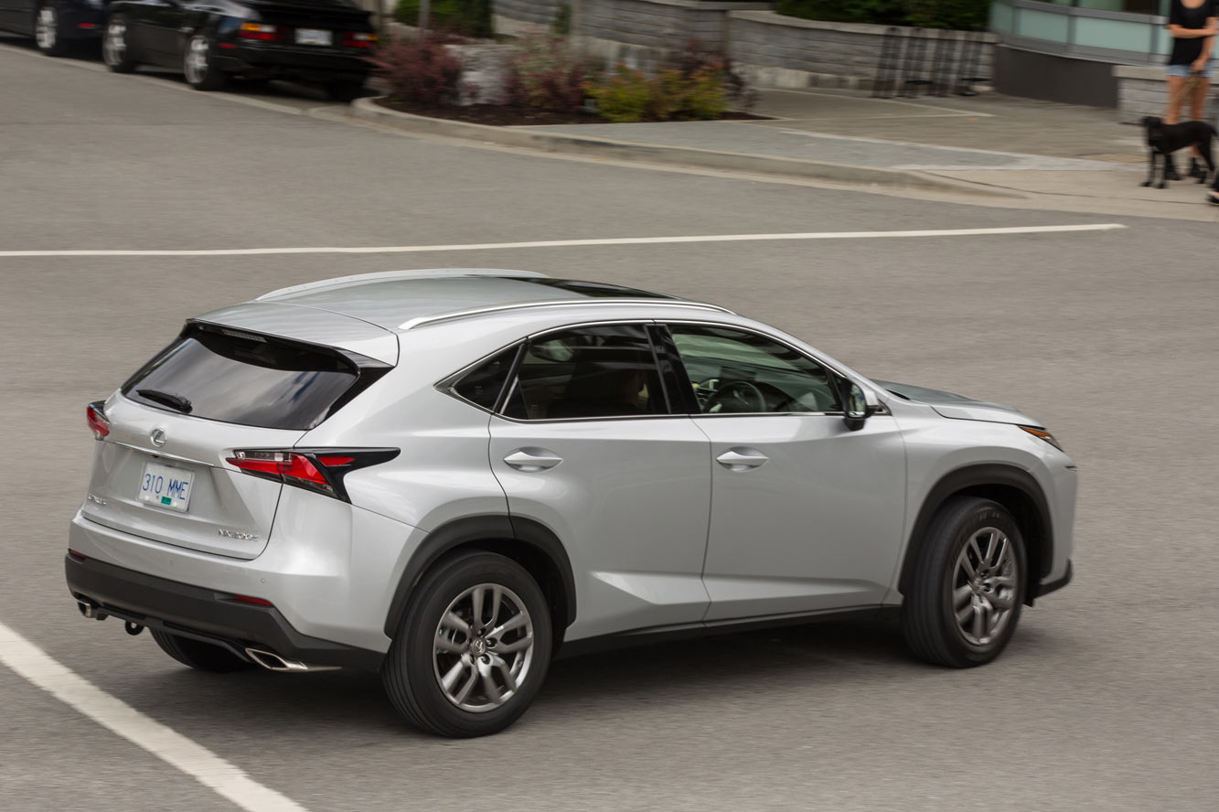 Lexus nx 300h 2 ou 3 moteurs aux choix 