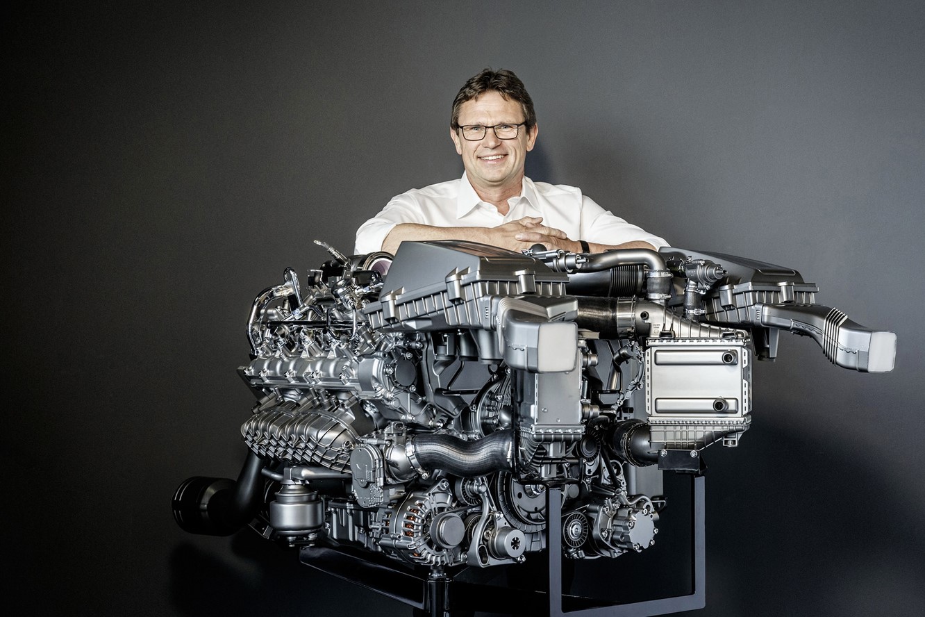 Les details du v8 4 0 litres de la mercedes amg gt 