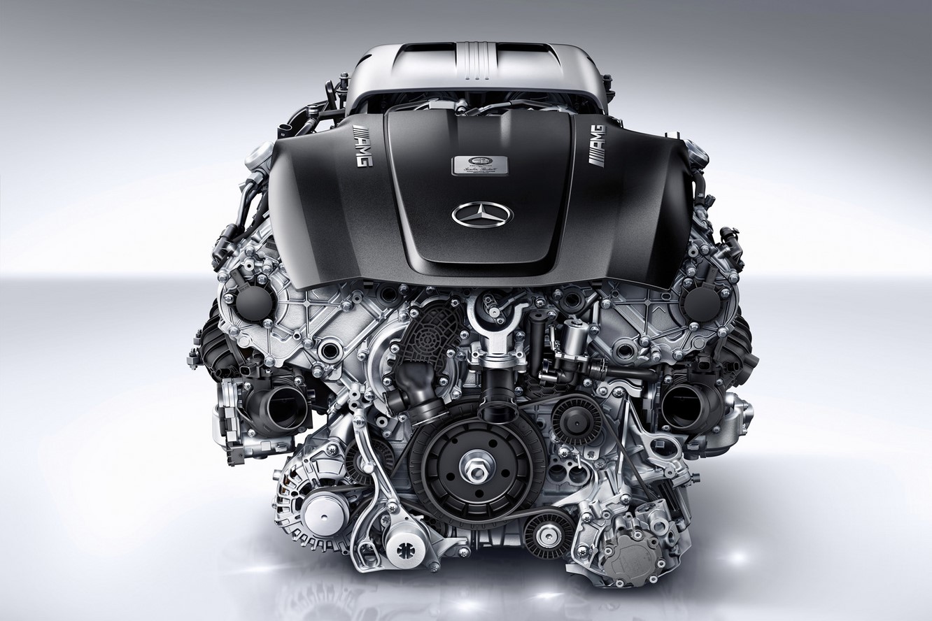 Les details du v8 4 0 litres de la mercedes amg gt 