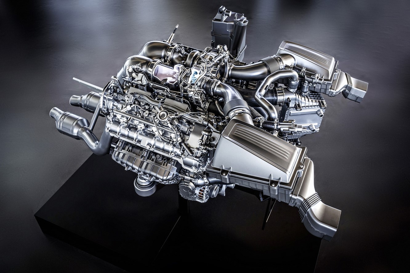 Les details du v8 4 0 litres de la mercedes amg gt 