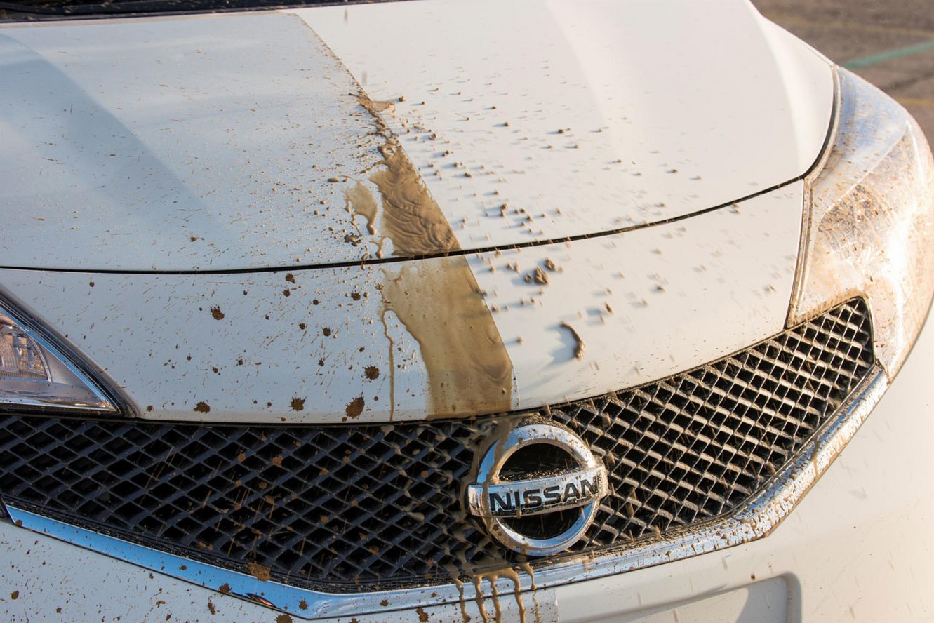 Nissan teste sa peinture auto nettoyante 