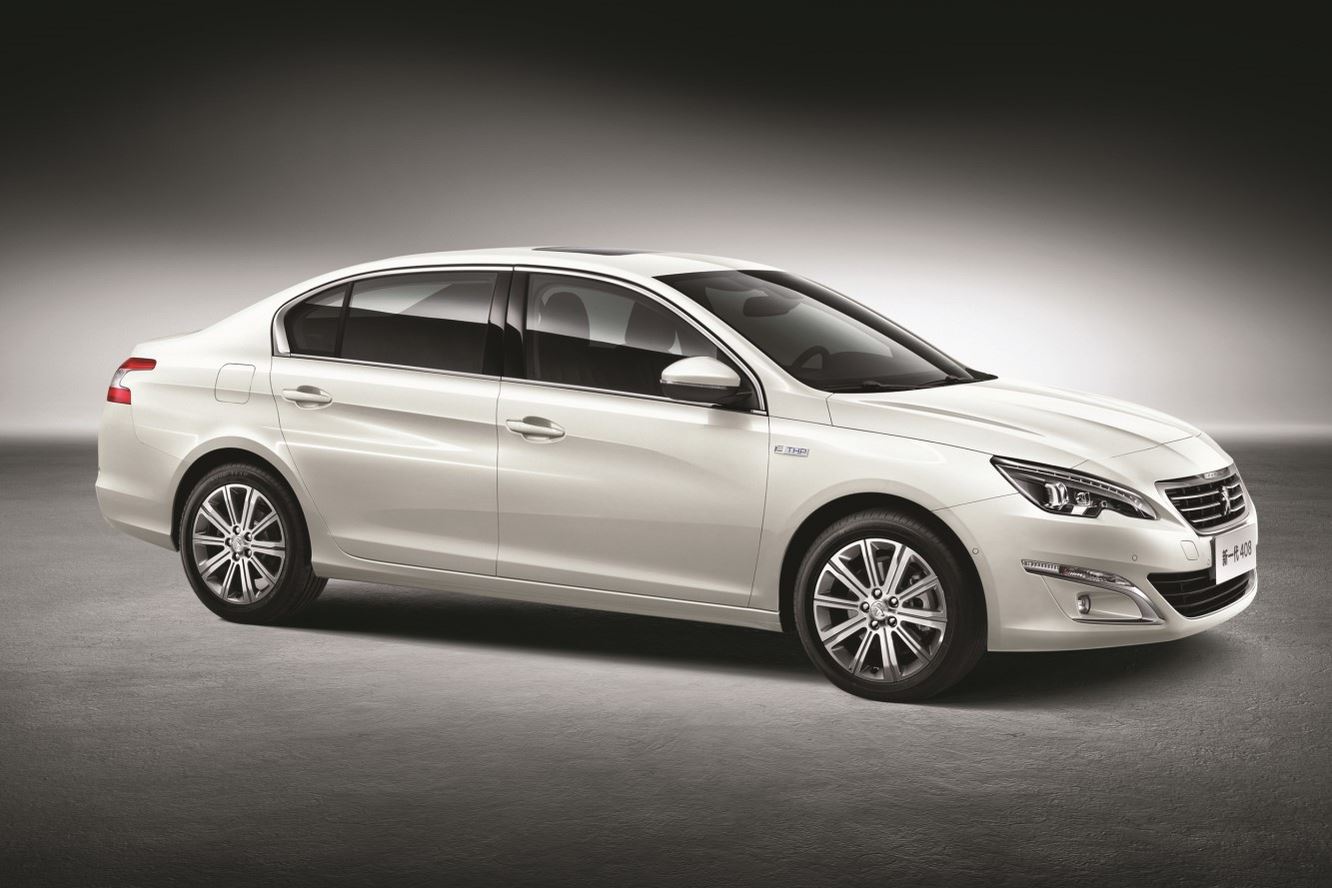 Peugeot renouvelle sa 408 pour la chine 