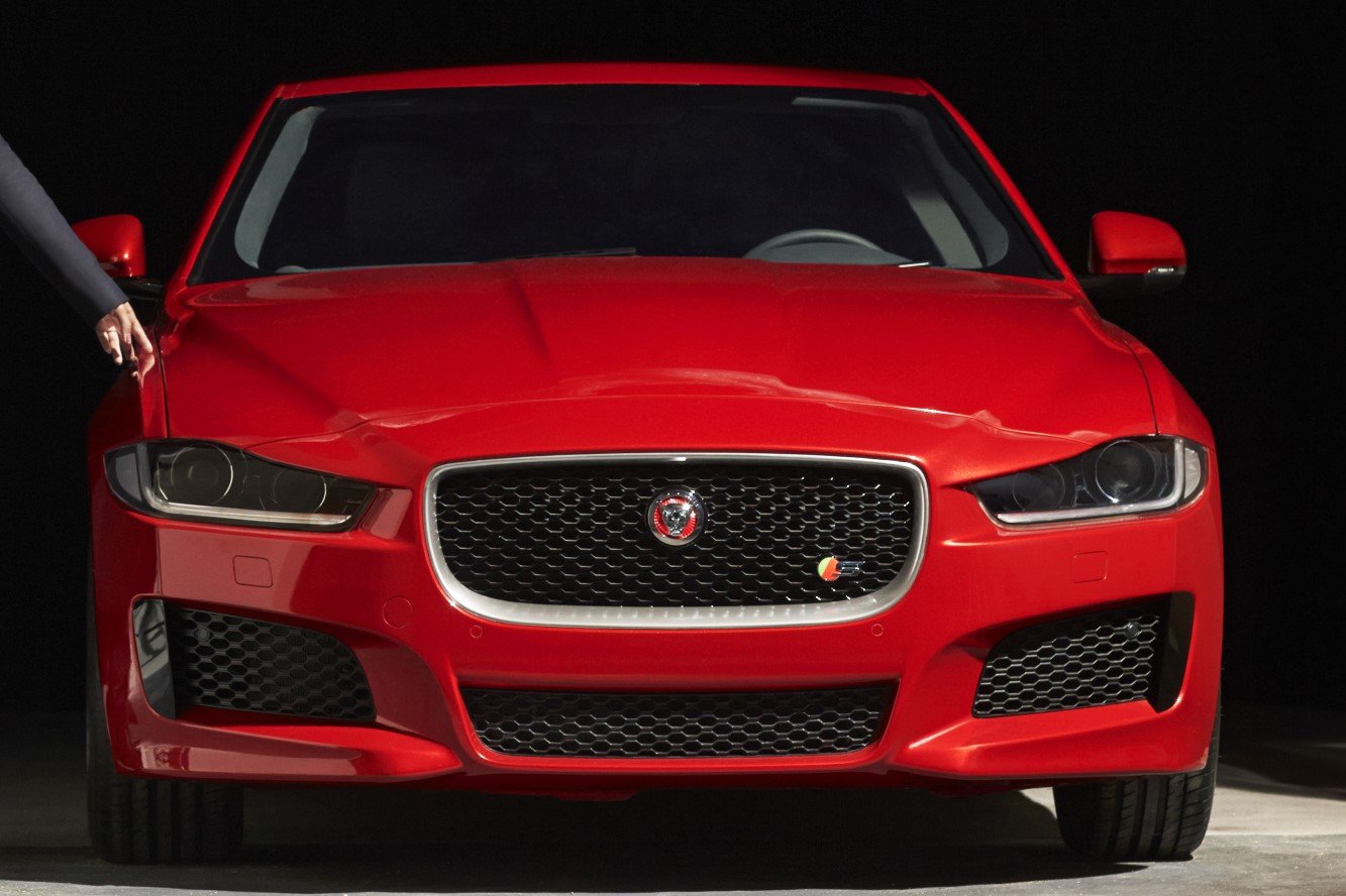 Decouvrez le visage de la jaguar xe 