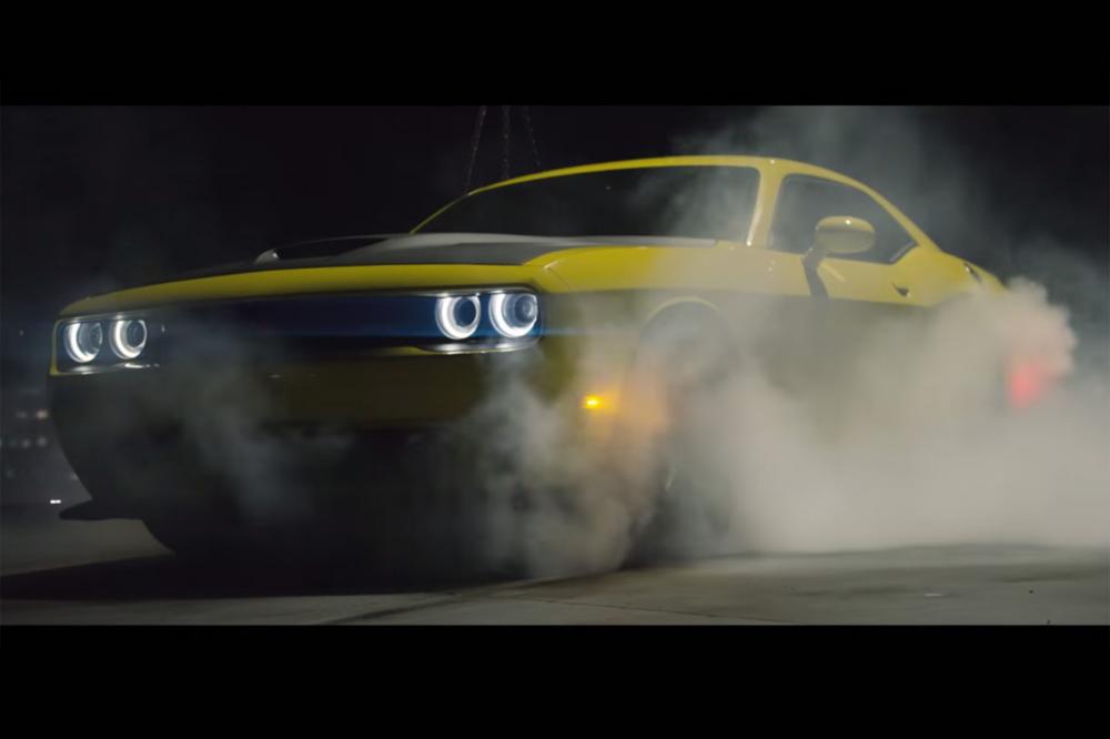 Image principale de l'actu: Une dodge challenger hellcat seme la terreur en ville 